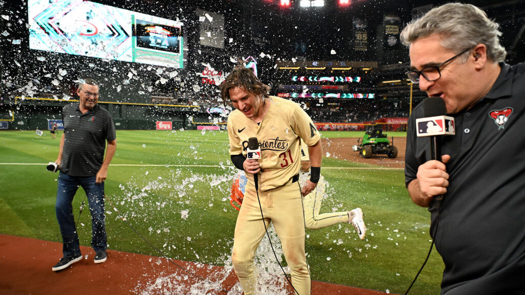 Diamondbacks' Jake McCarthy walks off Rockies for series win