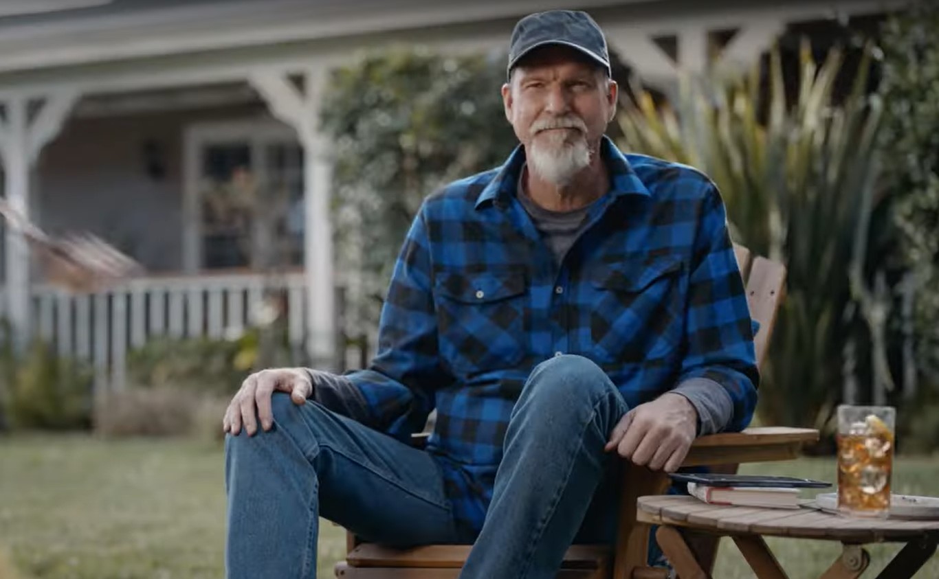 'What about birds?' Randy Johnson gives birds a safe space in new commercial